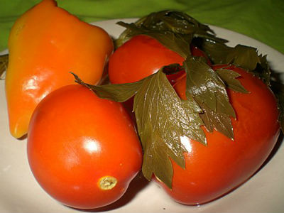 solenye-pomidory-na-zimu-v-bankah1